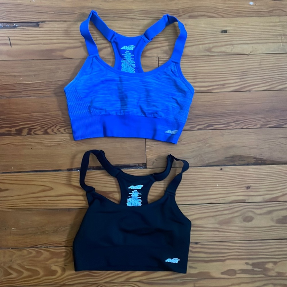2 small like new sports bras